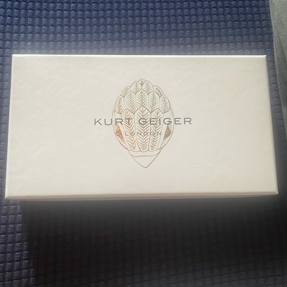 Brand NEW Kurt Geiger Leather Zip Around Wallet - Picture 1 of 5